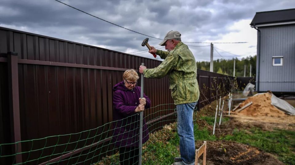 Какова истинная сторона запрета сплошных заборов на дачах? Разбираемся в мифах
