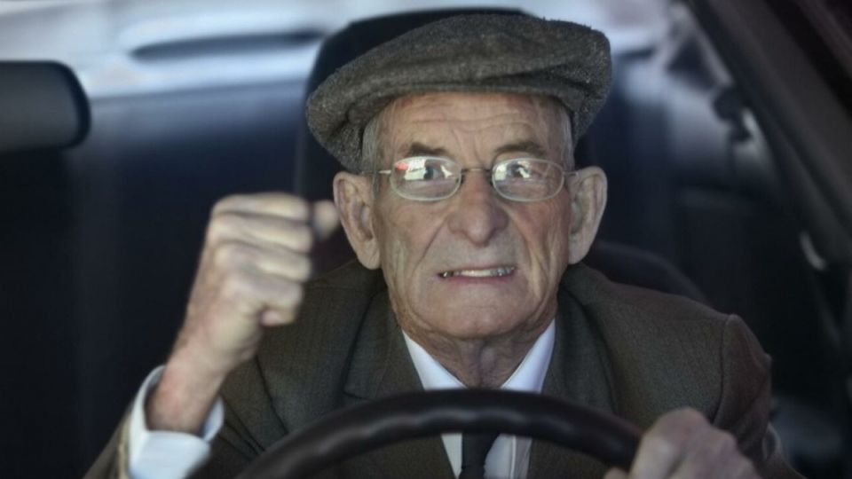 Пожилые водители под угрозой: кто следующий на дороге?