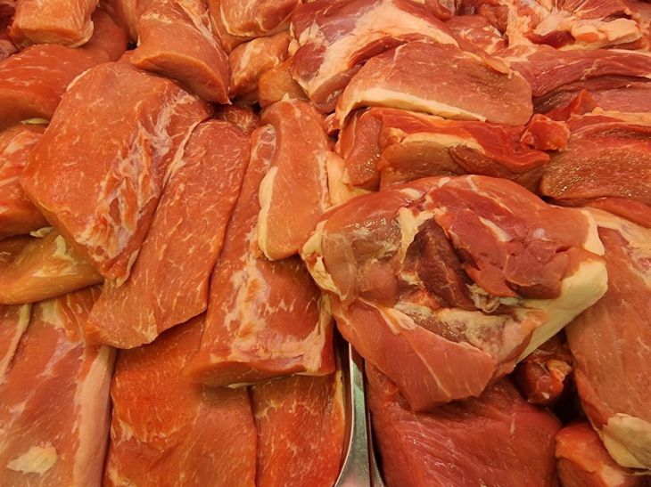 Даже самое жесткое мясо станет мягким и сочным: посыпьте его этим порошком и жарьте – невероятный результат