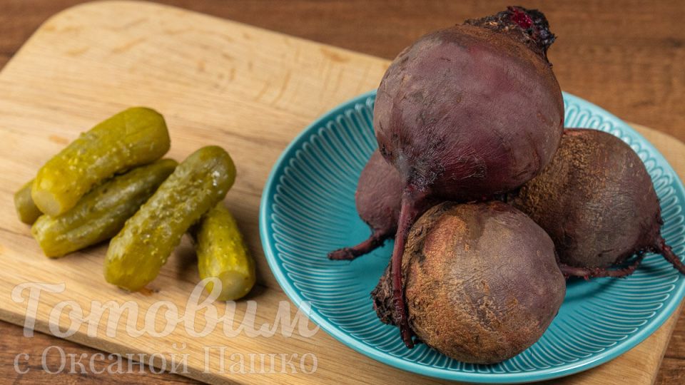 Овощ с характером: три новых салата из свеклы, которые удивят ваших гостей