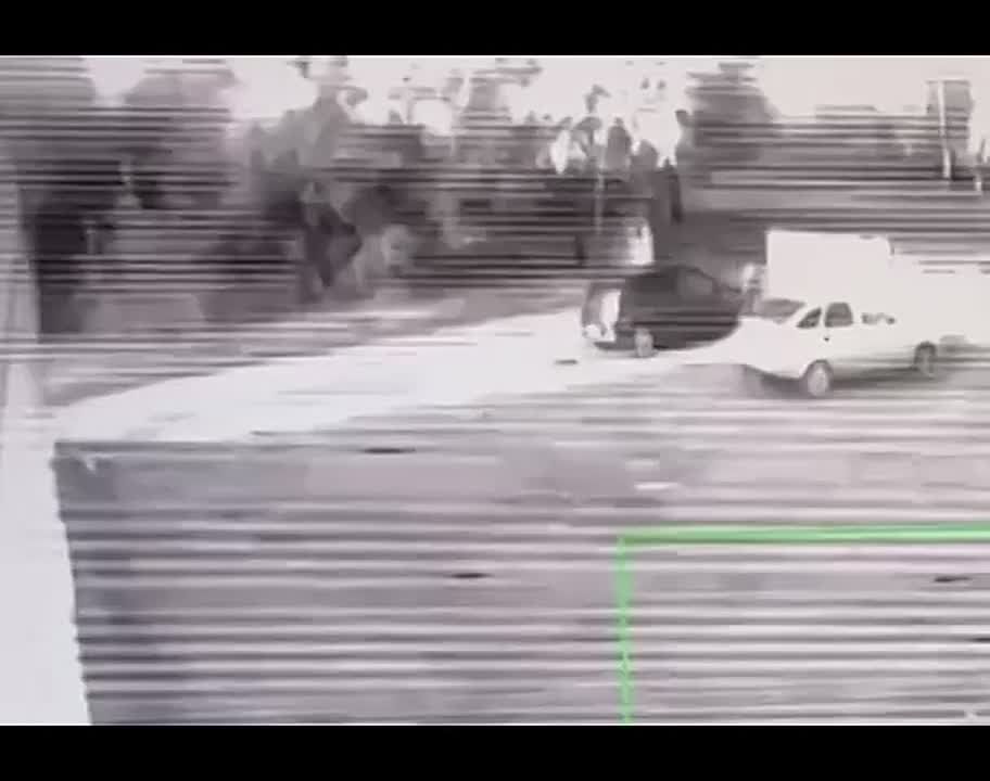      2         2001 ..  ,           . ,    