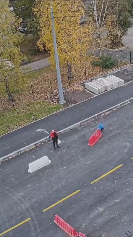  :        