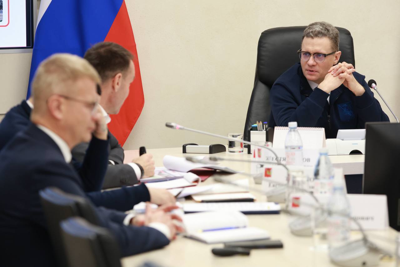Губернатор провел совещание, на котором главы Вологды, Череповца и Великоустюгского округа отчитались о ходе работ по подготовке к юбилеям 2027 года Губернатор провел совещание, на котором главы Вологды, Череповца и Великоустюгского округа отчитались о ходе работ по подготовке к юбилеям 2027 года