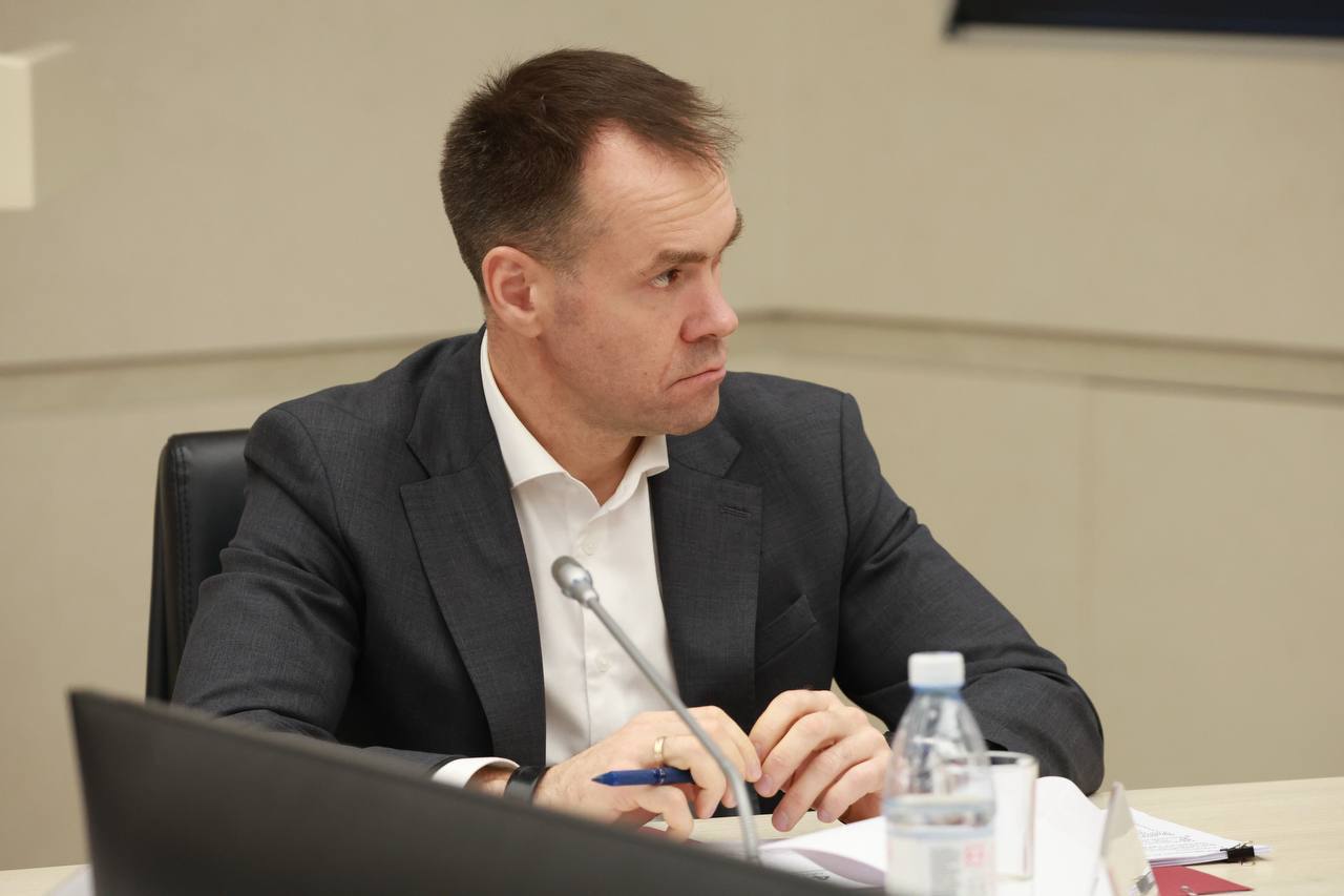 Губернатор провел совещание, на котором главы Вологды, Череповца и Великоустюгского округа отчитались о ходе работ по подготовке к юбилеям 2027 года Губернатор провел совещание, на котором главы Вологды, Череповца и Великоустюгского округа отчитались о ходе работ по подготовке к юбилеям 2027 года