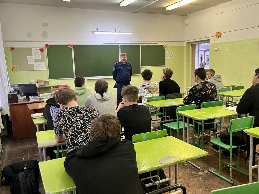 Череповецкие следователи продолжают проведение просветительских занятий с молодежью Череповецкие следователи продолжают проведение просветительских занятий с молодежью