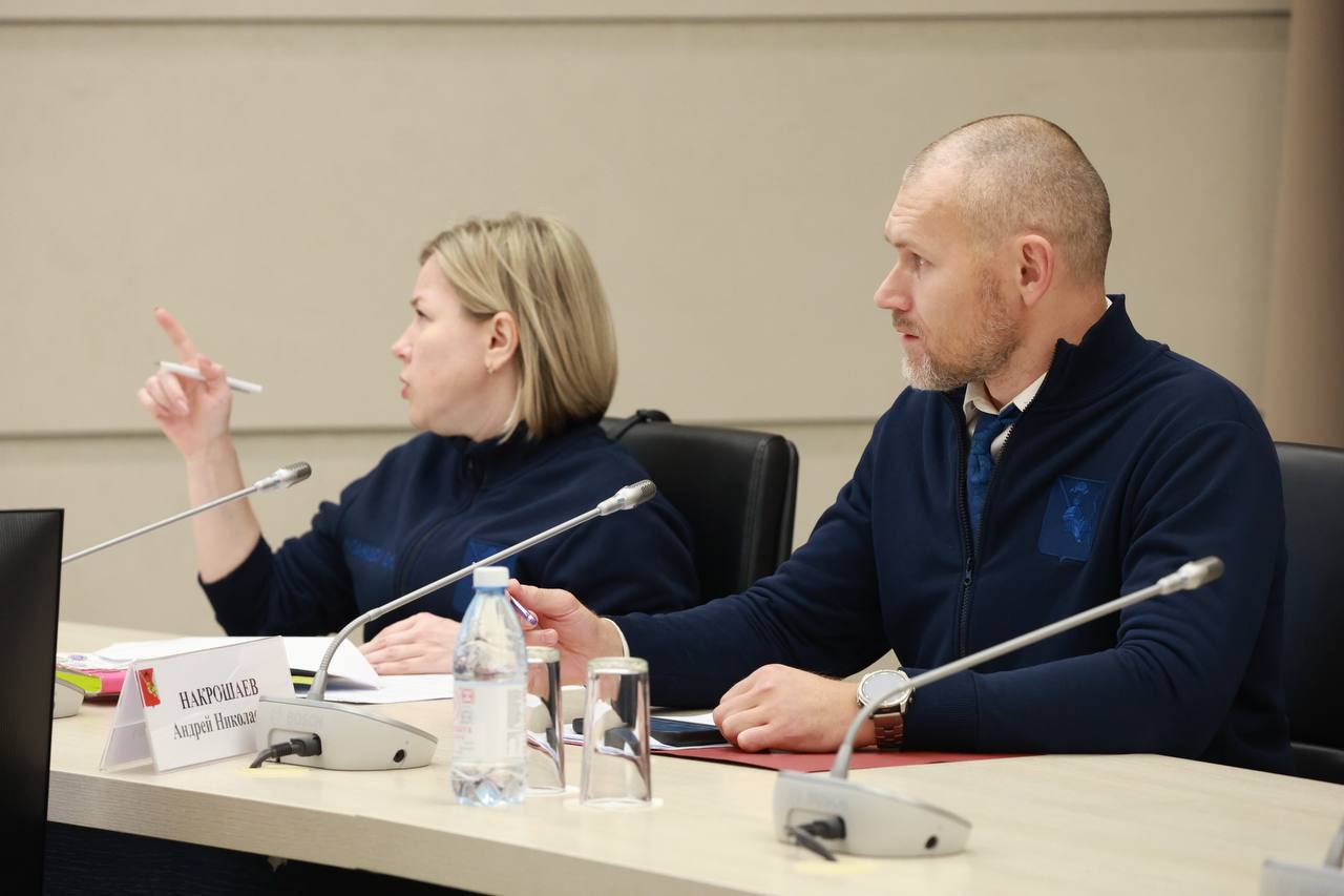 Губернатор провел совещание, на котором главы Вологды, Череповца и Великоустюгского округа отчитались о ходе работ по подготовке к юбилеям 2027 года Губернатор провел совещание, на котором главы Вологды, Череповца и Великоустюгского округа отчитались о ходе работ по подготовке к юбилеям 2027 года