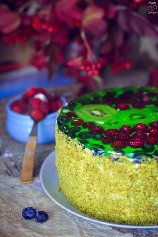 Торт «Изумрудный бархат»: вкусовые приключения без красителей