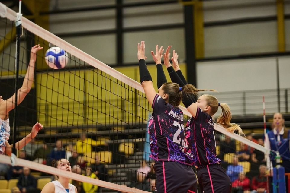 Завершили дальневосточную командировку на мажорной ноте! Волейболистки «Северянки» взяли реванш у ВК «Сахалин» со счетом 3:1 и закрепились на втором месте в чемпионате Высшей лиги «А»