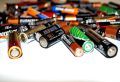Как оживить севшие батарейки за 10 секунд: нужны только фольга и смекалка