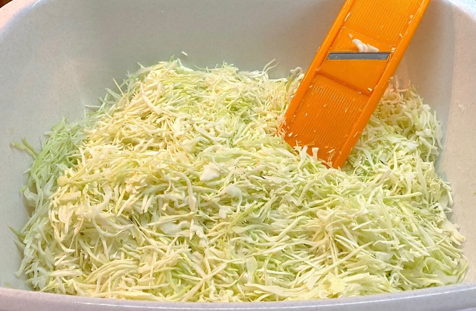 Квашеная капуста с укропом: рецепты, которые всегда в моде