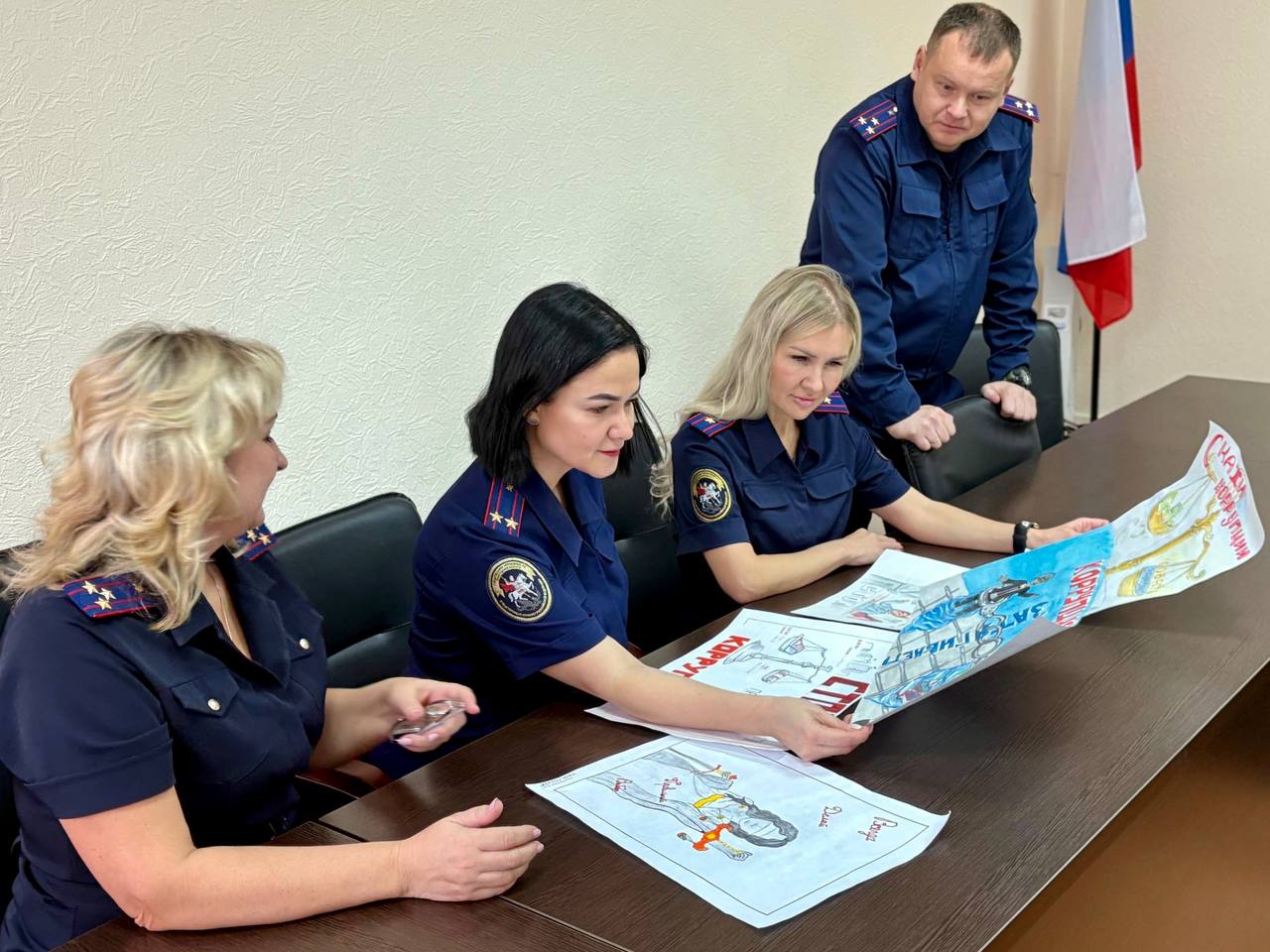 В следственном управлении подведены итоги первого этапа ежегодного конкурса детского рисунка, посвященного Международному дню борьбы с коррупцией – 9 декабря