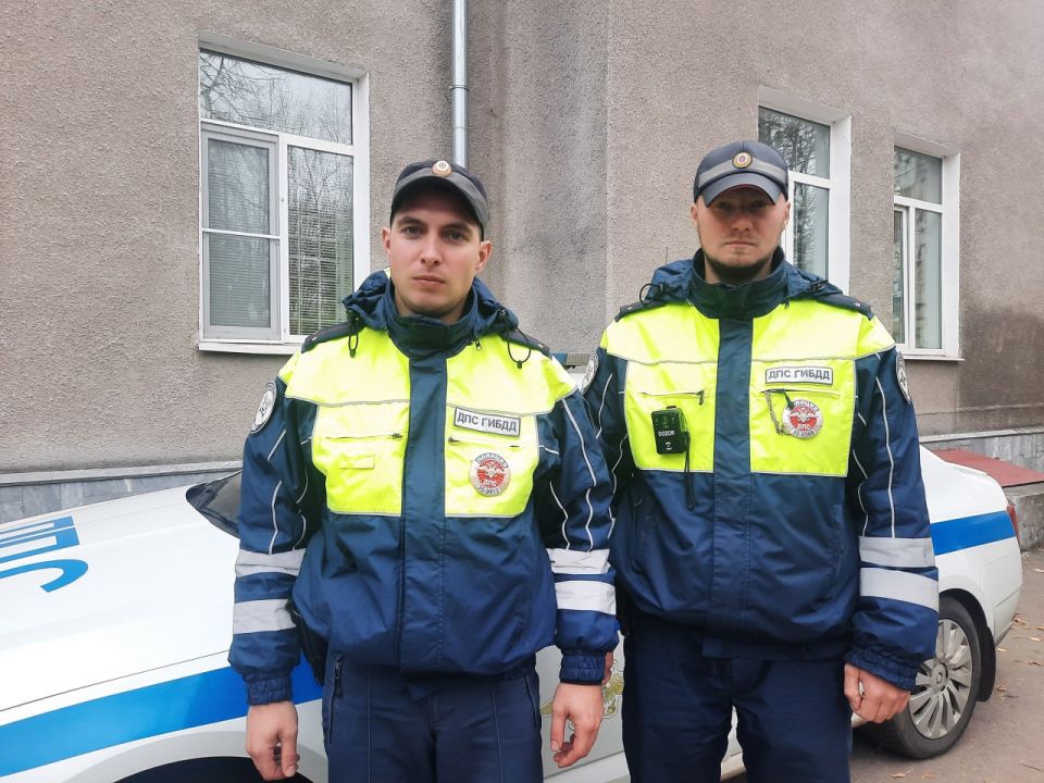 Жительница города металлургов поблагодарила сотрудников Госавтоинспекции Череповецкого округа за помощь и неравнодушное отношение