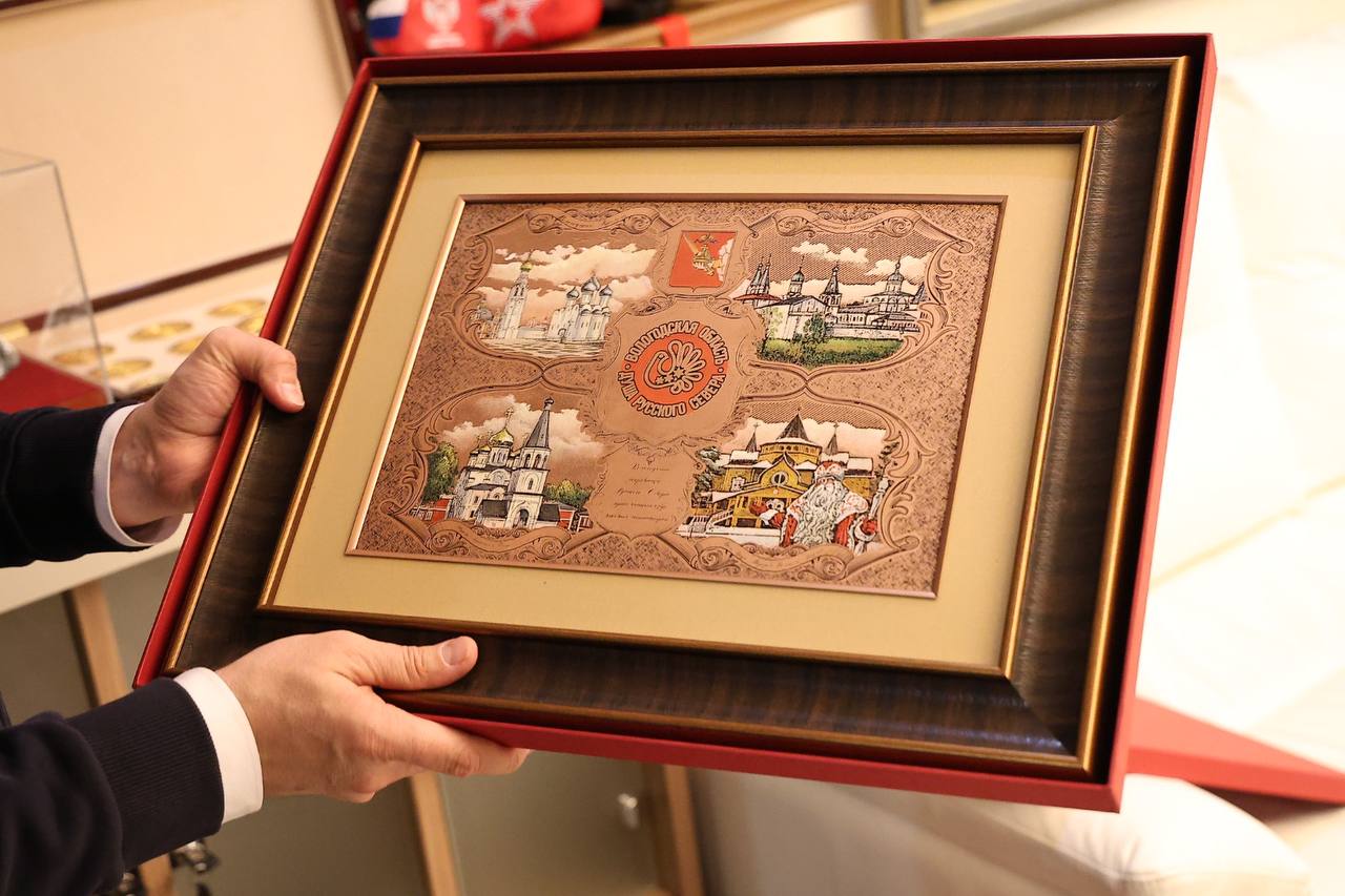 Глава региона Георгий Филимонов встретился с заслуженным мастером спорта по дзюдо и мастером спорта по самбо Дмитрием Юрьевичем Носовым Глава региона Георгий Филимонов встретился с заслуженным мастером спорта по дзюдо и мастером спорта по самбо Дмитрием Юрьевичем Носовым