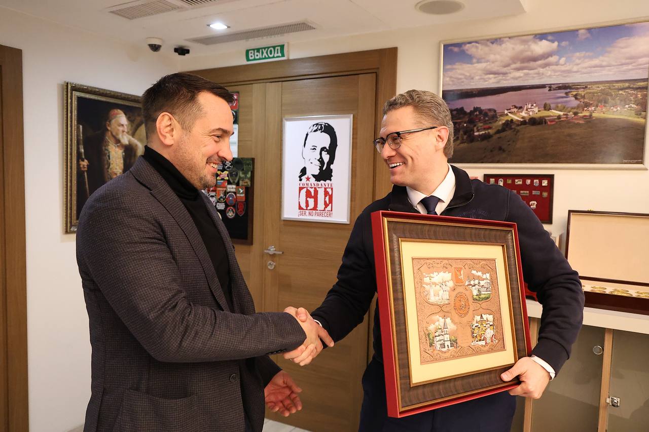 Глава региона Георгий Филимонов встретился с заслуженным мастером спорта по дзюдо и мастером спорта по самбо Дмитрием Юрьевичем Носовым Глава региона Георгий Филимонов встретился с заслуженным мастером спорта по дзюдо и мастером спорта по самбо Дмитрием Юрьевичем Носовым