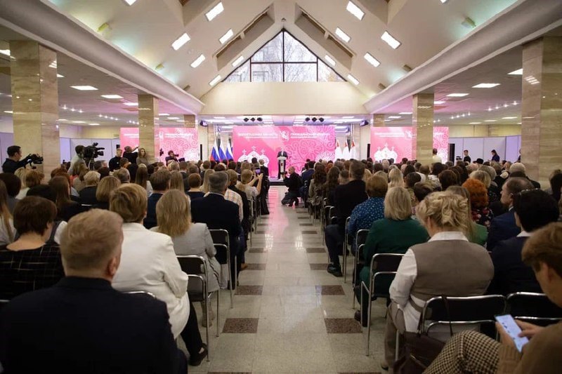 Депутаты ЗСО приняли участие в Гражданском форуме