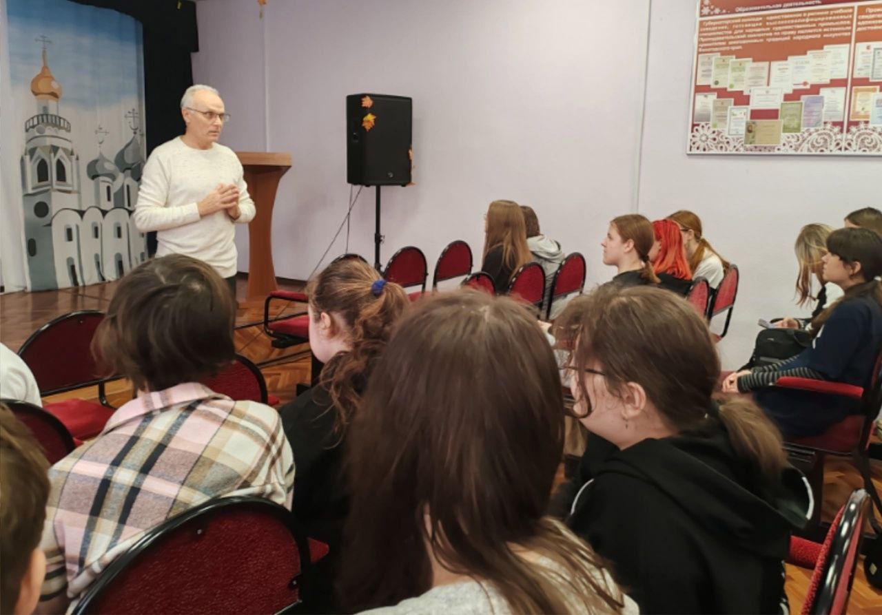 Новая встреча со студентами Губернаторского колледжа народных промыслов