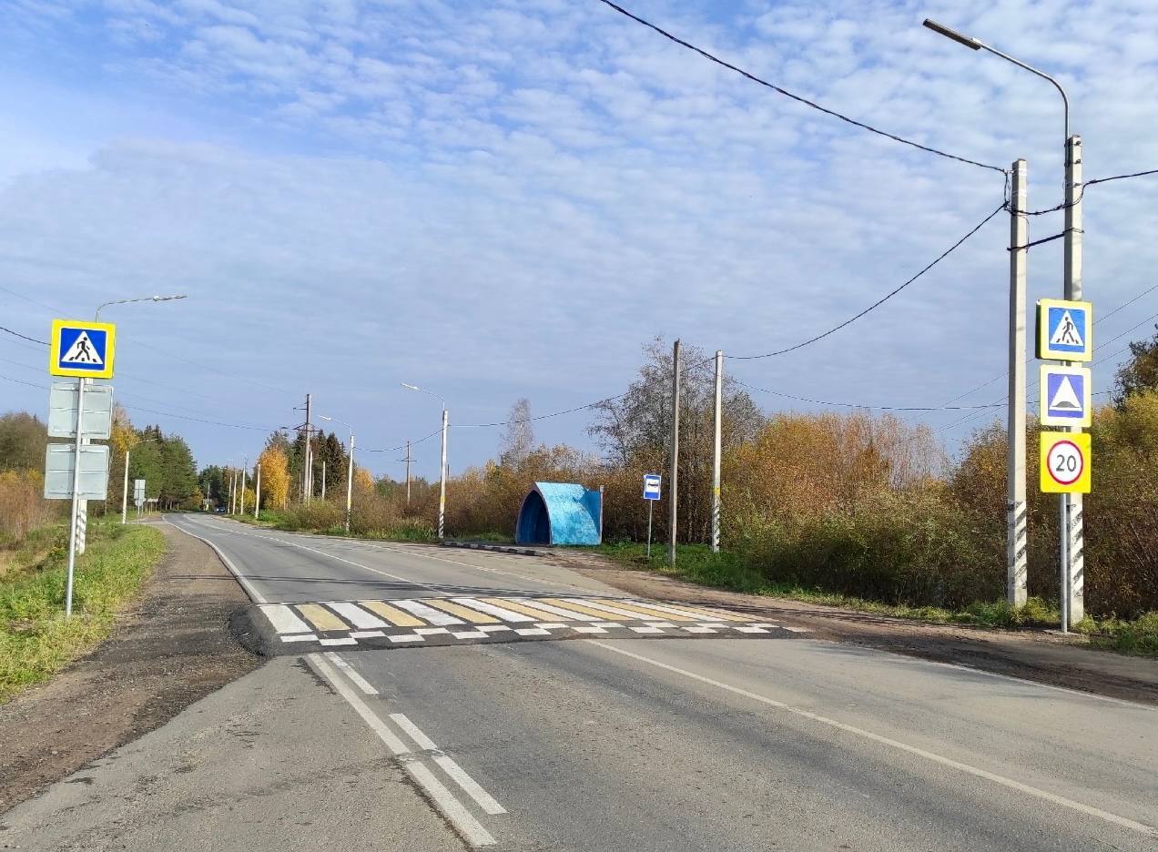 После вмешательства Великоустюгской межрайонной прокуратуры на автомобильной дороге регионального значения выполнены работы по обустройству искусственной дорожной неровности