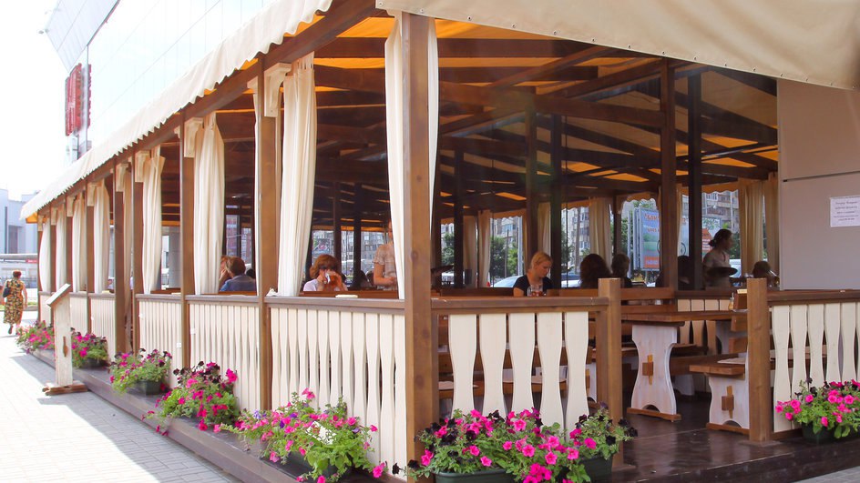 В Вологде упростили правила размещения летних веранд и кафе