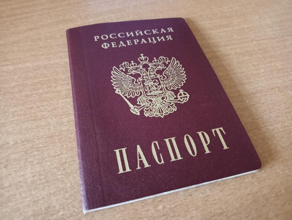 УВМ УМВД России по Вологодской области уведомляет о графике приеме граждан подразделениями по вопросам миграции 1 ноября 2025 года по предоставлению государственных услуг в сфере миграции
