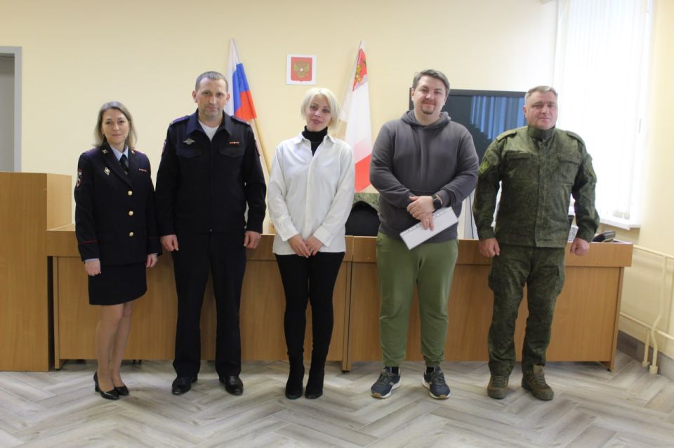 В ОМВД России «Тотемский» в преддверии Дня народного единства состоялась торжественная церемония принятия присяги гражданина Российской Федерации