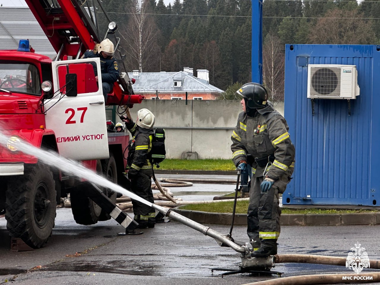 100-процентная готовность к вызову стихии 100-процентная готовность к вызову стихии