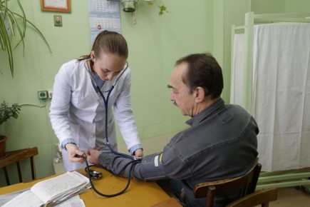 На Вологодчине не только устанавливают новые ФАПы, но и благоустраивают территории рядом с ними