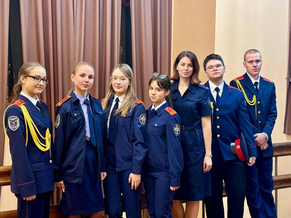 Помощник руководителя управления и кадеты ведомства посетили Вологодский ТЮЗ Помощник руководителя управления и кадеты ведомства посетили Вологодский ТЮЗ