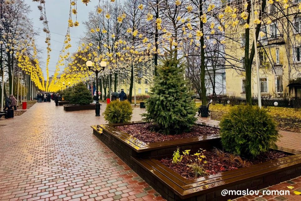 В Череповце открыли обновленный сквер имени Верещагина В Череповце открыли обновленный сквер имени Верещагина