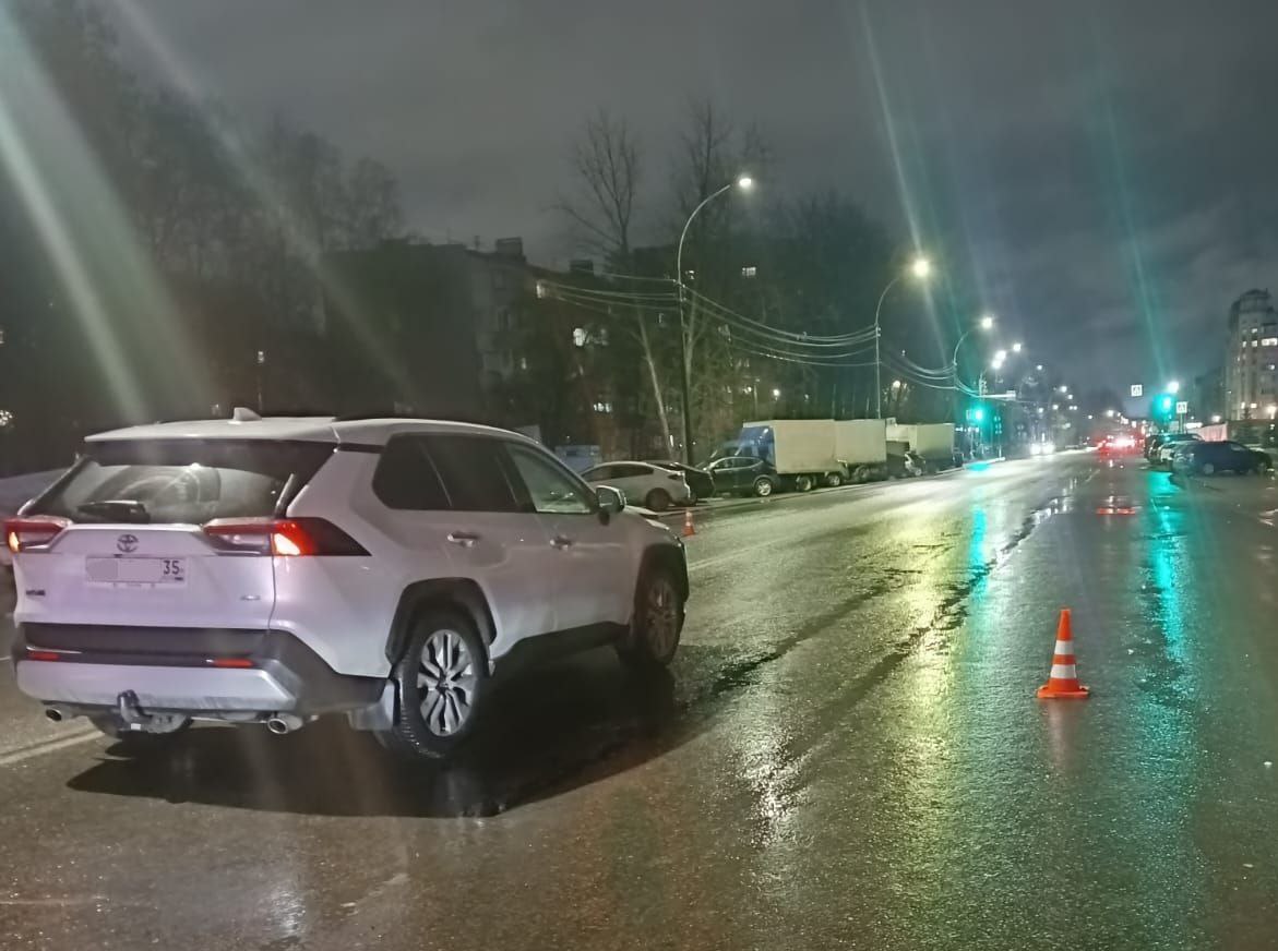 В Вологде в результате ДТП погибла девушка В Вологде в результате ДТП погибла девушка