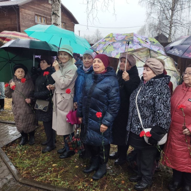 Депутаты областного парламента приняли участие в торжественных мероприятиях, посвященных Дню народного единства Депутаты областного парламента приняли участие в торжественных мероприятиях, посвященных Дню народного единства