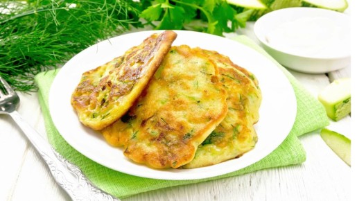 Замените оладьи из кабачков на нежные блины: готовятся максимально просто