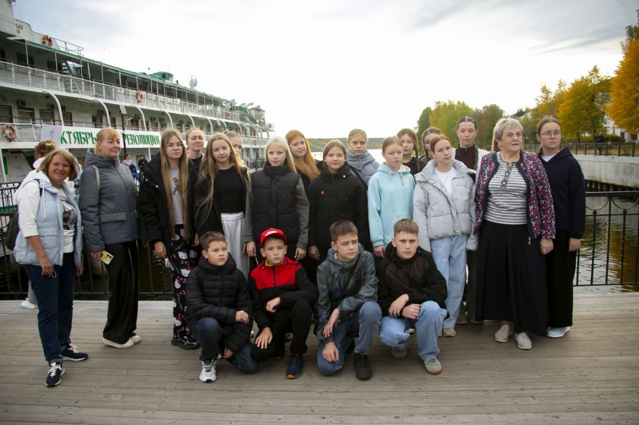 Кадеты из Нюксеницы стали призёрами историко-образовательного конкурса «Я ГОРЖУСЬ!» Кадеты из Нюксеницы стали призёрами историко-образовательного конкурса «Я ГОРЖУСЬ!»