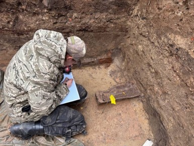 Ранее неизвестный некрополь обнаружили на площади Революции в Вологде