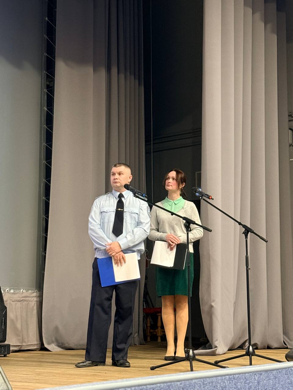 В Вытегорском районе сотрудники отдела МВД провели мероприятие по профилактике мошенничества в актовом зале ККЗ «Волго-Балт» В Вытегорском районе сотрудники отдела МВД провели мероприятие по профилактике мошенничества в актовом зале ККЗ «Волго-Балт»