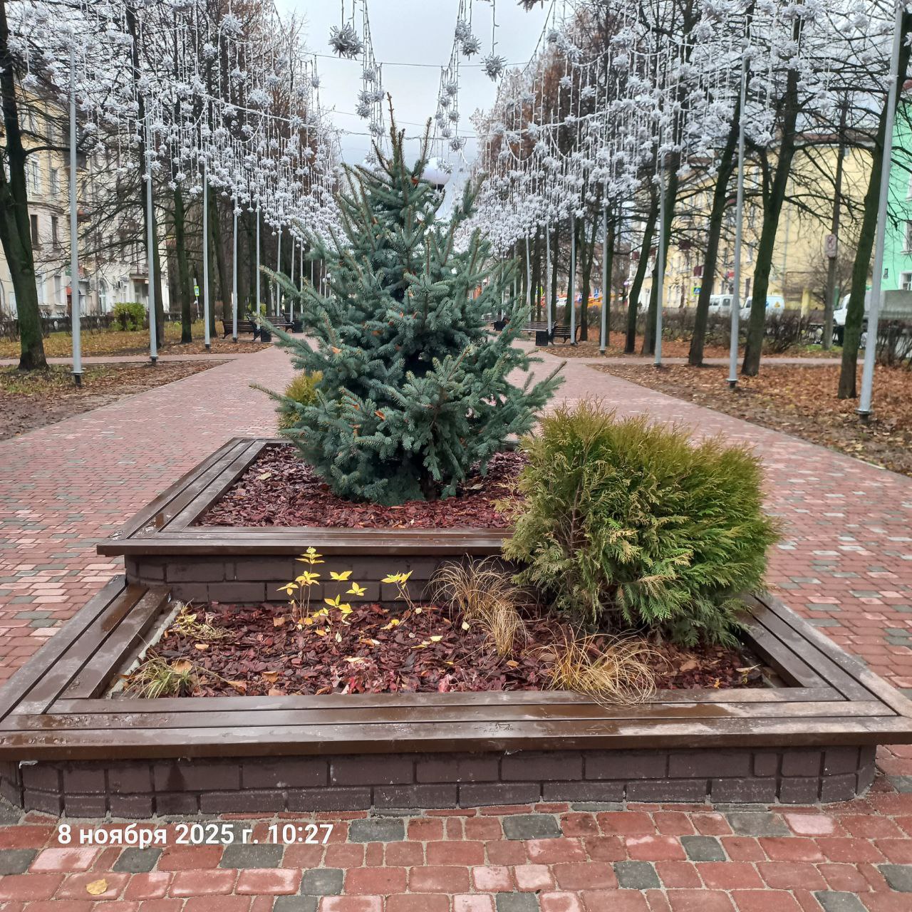 Обновленный сквер на улице Верещагина Обновленный сквер на улице Верещагина