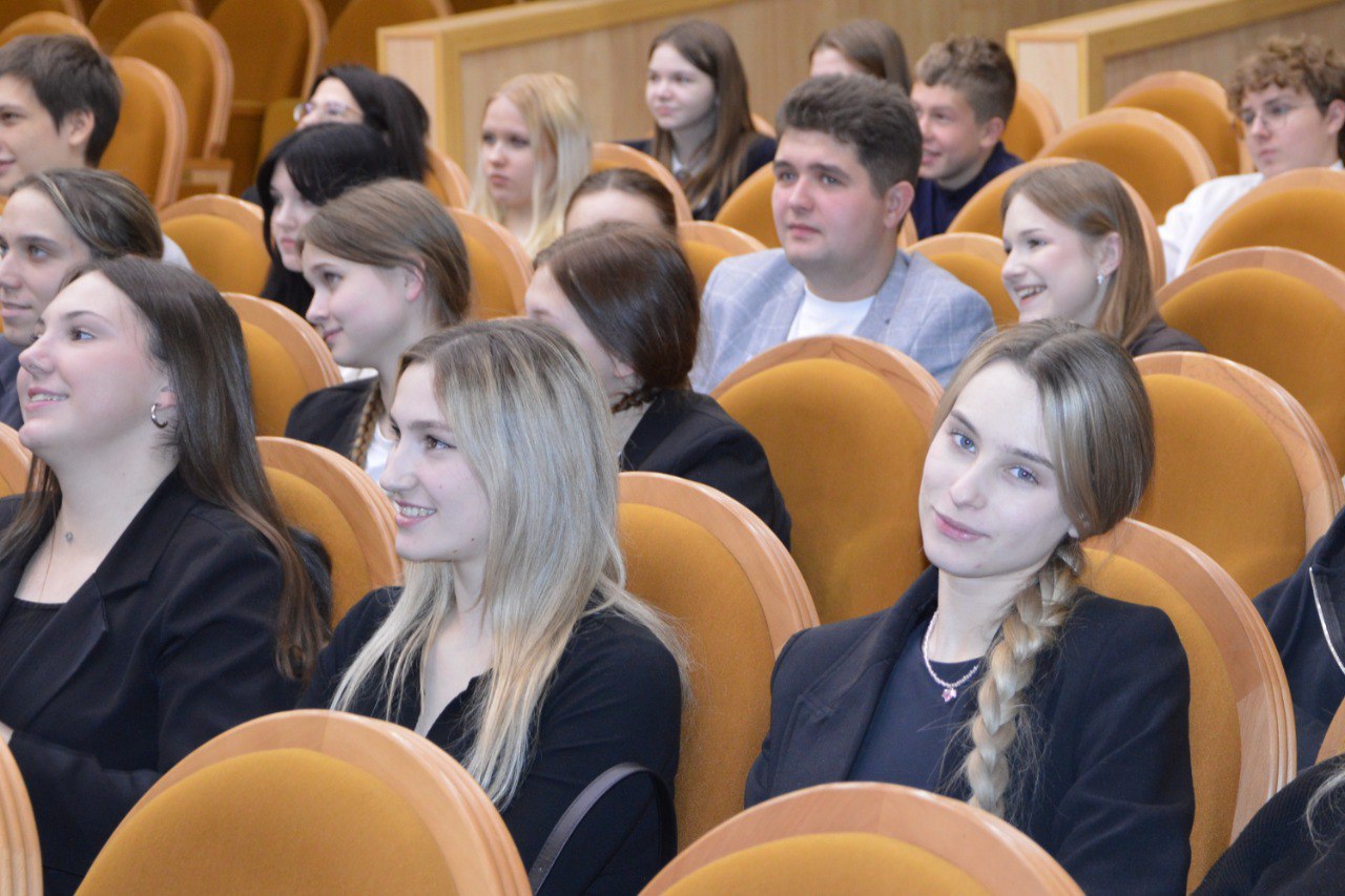 День открытых дверей прошел в Избирательной комиссии Вологодской области День открытых дверей прошел в Избирательной комиссии Вологодской области