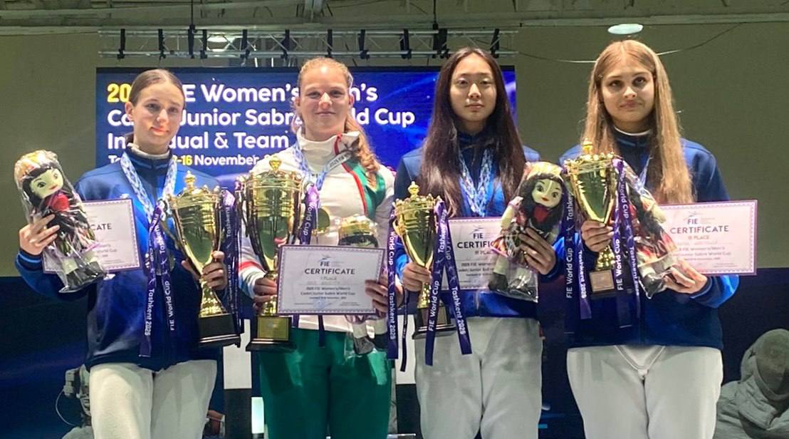 Череповчанка Анастасия Исакова завоевала бронзовую медаль Кубка мира по фехтованию на сабле среди кадетов, проходившего в Ташкенте