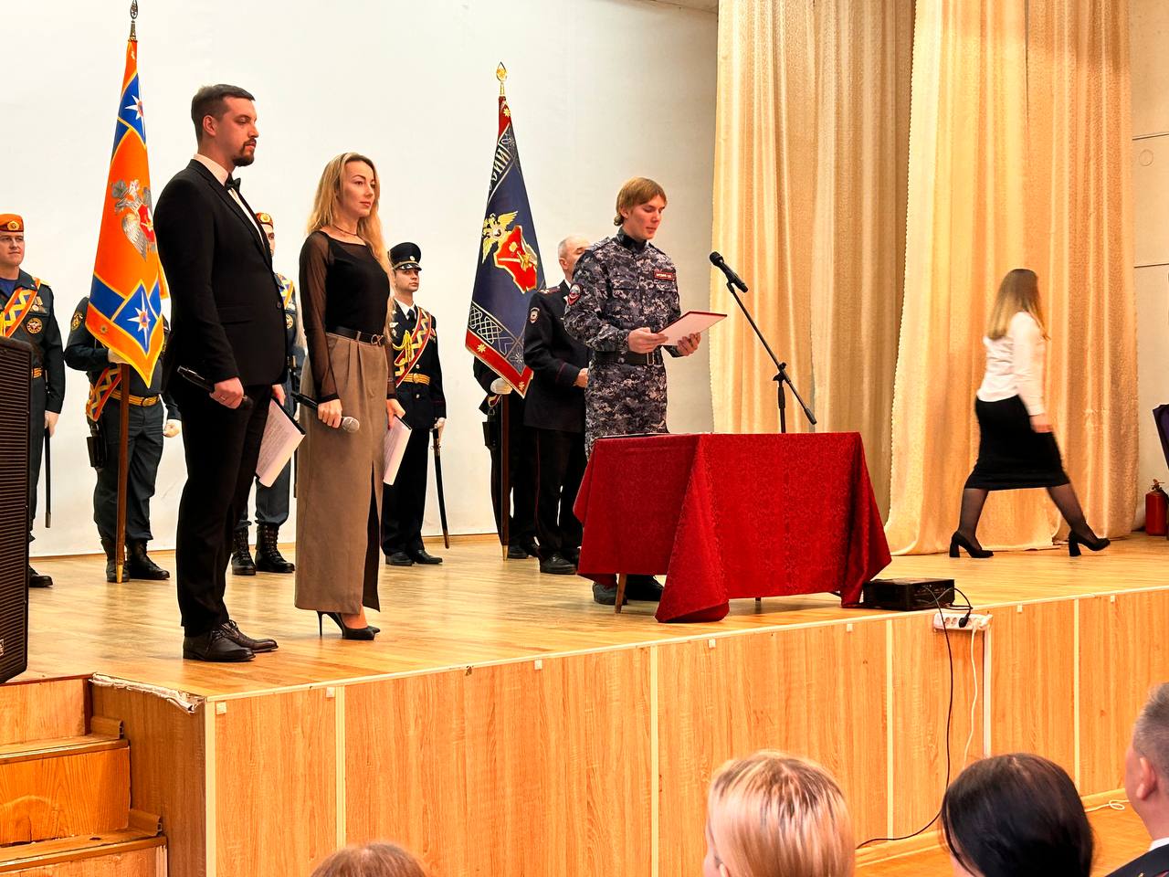 В торжественном мероприятии приняли участие студенты колледжа, обучающиеся по направлениям «Кинология» и «Правоохранительная деятельность» В торжественном мероприятии приняли участие студенты колледжа, обучающиеся по направлениям «Кинология» и «Правоохранительная деятельность»