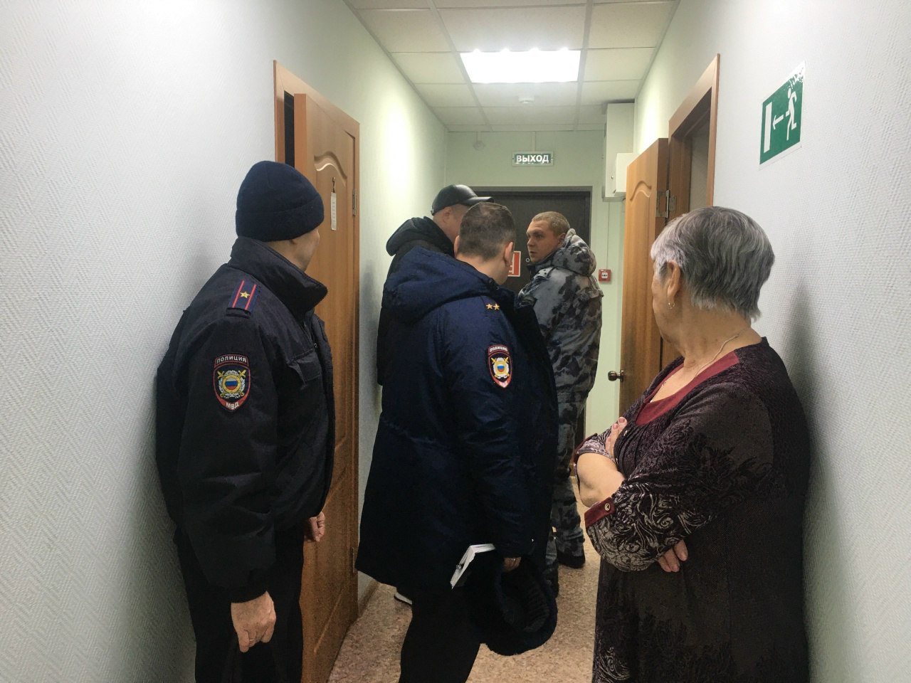 Сотрудники полиции Верховажья проводят мероприятия в рамках операции «Чистое поколение» Сотрудники полиции Верховажья проводят мероприятия в рамках операции «Чистое поколение»