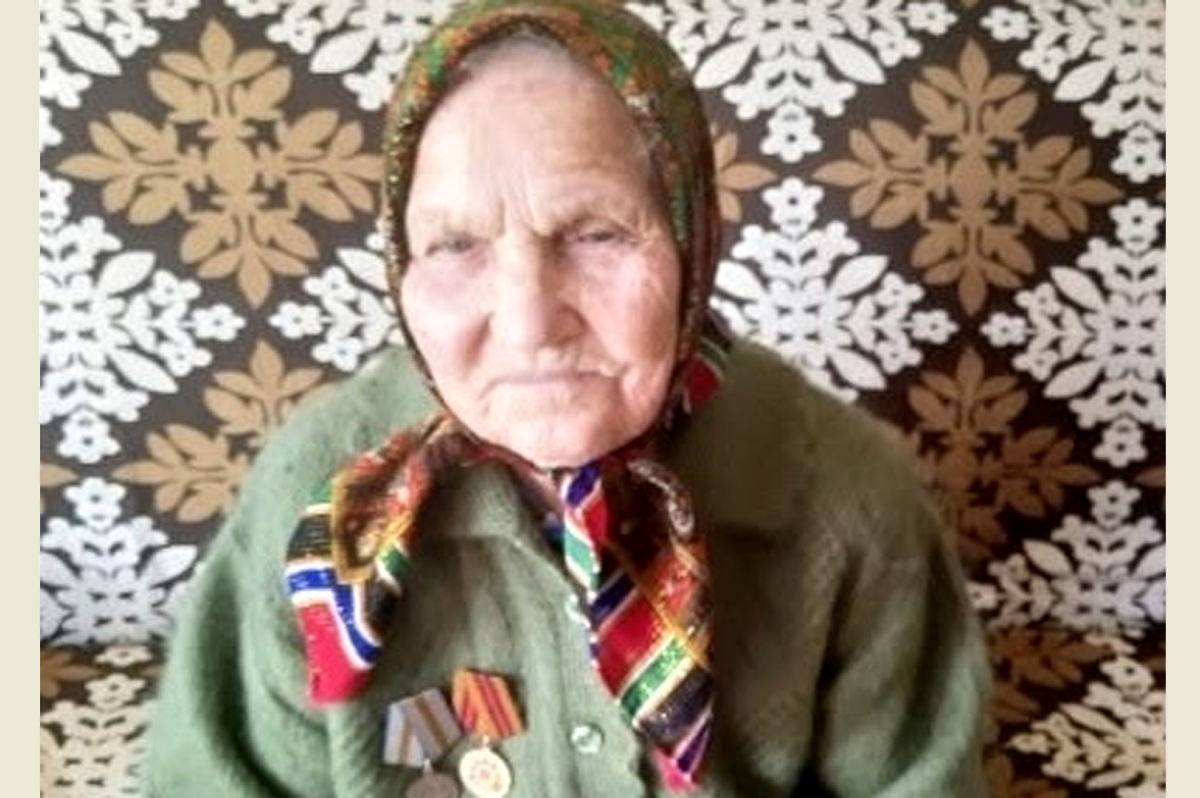 Нине Петровне Литоминой из села Рослятино Бабушкинского округа исполнилось 100 лет!