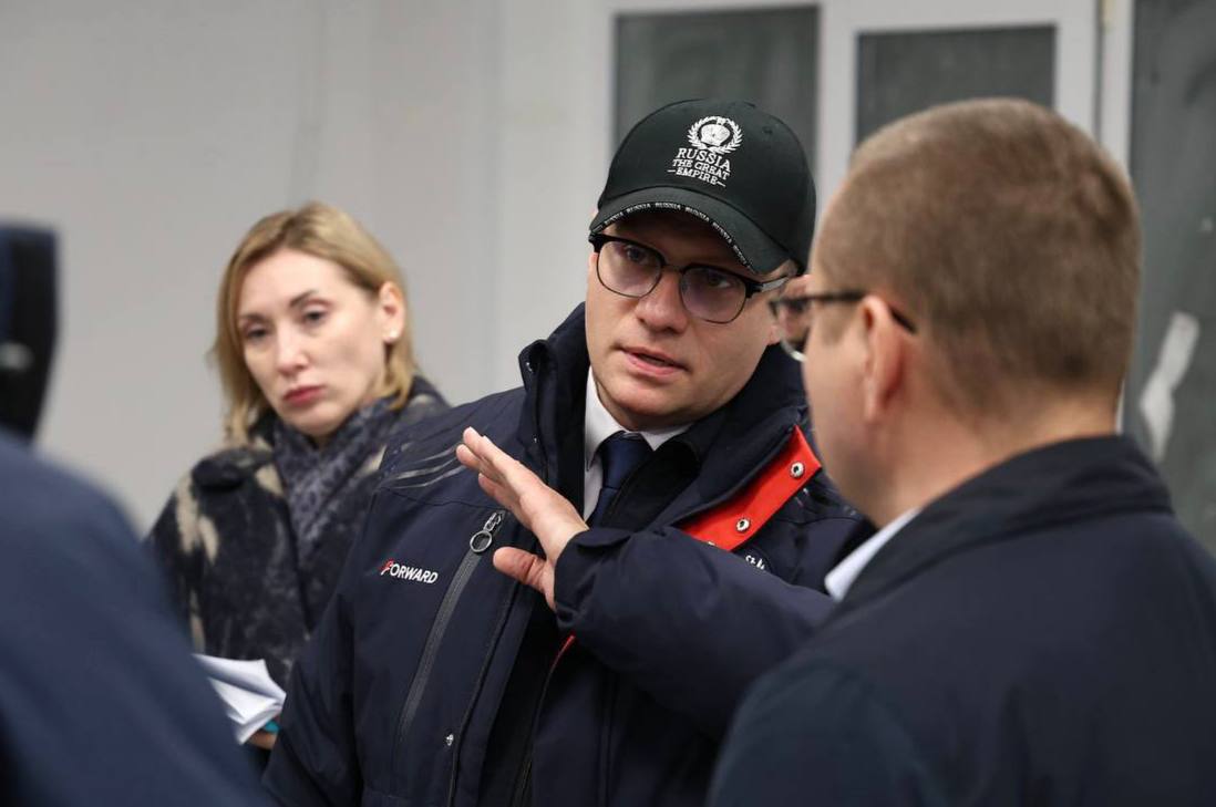 Губернатор Георгий Филимонов проверил ход капремонта Кадуйской школы №1 им. В.В. Судакова