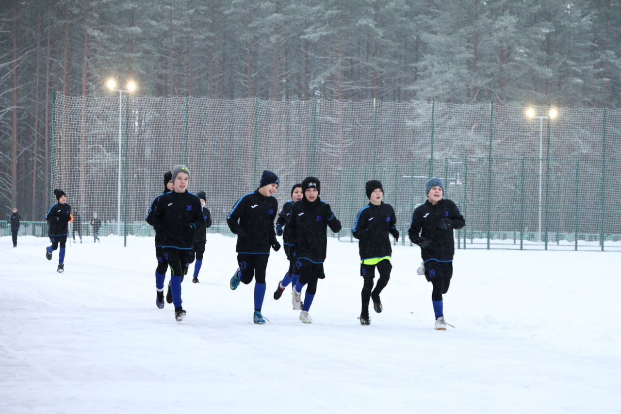 Георгий Филимонов: В Бабаеве открыли новый стадион с современным футбольным полем и беговыми дорожками Георгий Филимонов: В Бабаеве открыли новый стадион с современным футбольным полем и беговыми дорожками