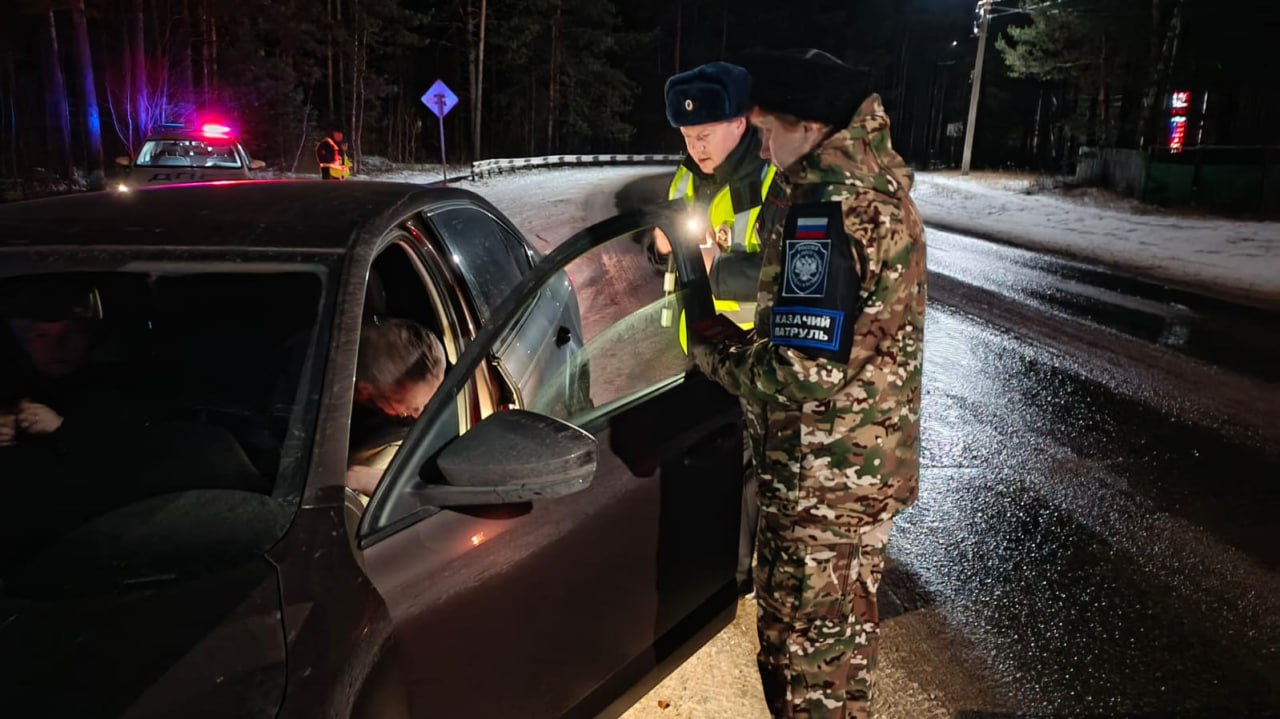 В Кадуе госавтоинспекторы и казаки провели совместное профилактическое мероприятие