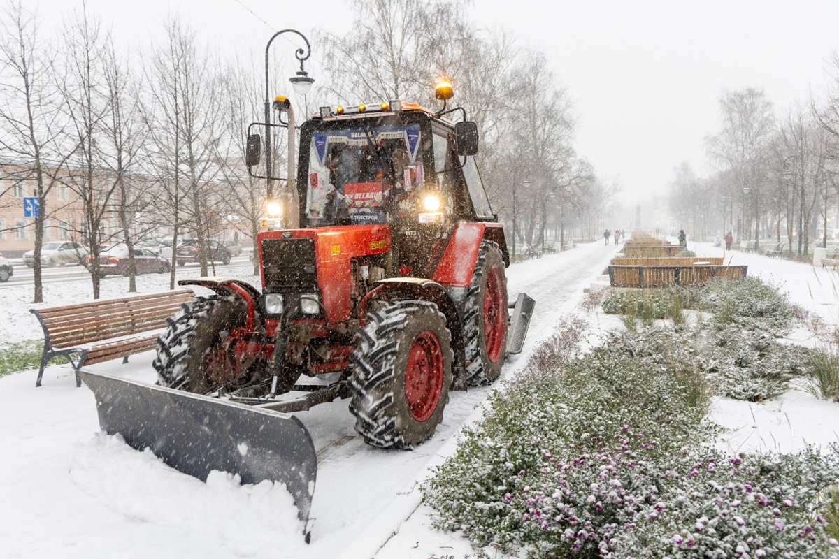 Для уборки Вологды от снега привлечено ещё 27 единиц техники Для уборки Вологды от снега привлечено ещё 27 единиц техники