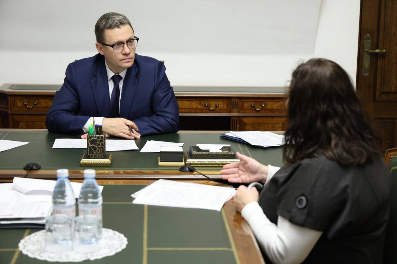 Губернатор Георгий Филимонов провел прием граждан совместно с прокурором области и представителями власти Губернатор Георгий Филимонов провел прием граждан совместно с прокурором области и представителями власти