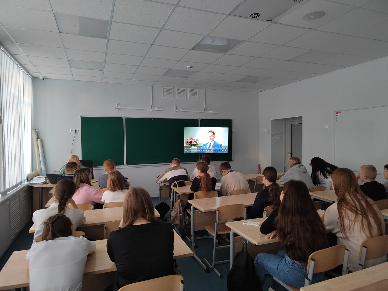 В Нюксенице полицейские провели профилактические беседы со школьниками В Нюксенице полицейские провели профилактические беседы со школьниками
