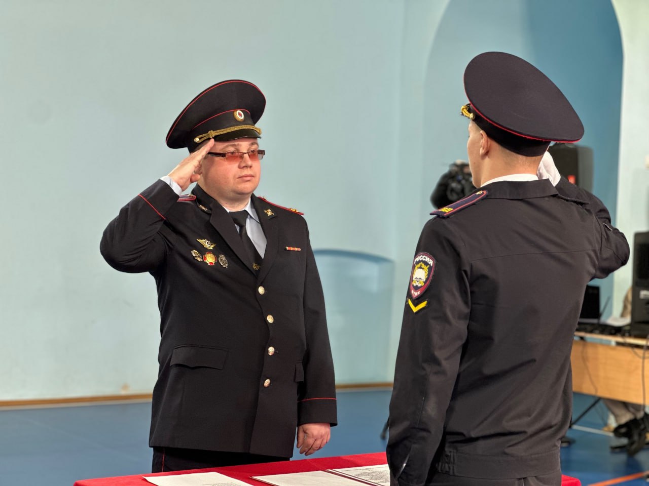 Руководство ОМВД России «Великоустюгский» приняло участие в принятии присяги у курсантов Великоустюгского многопрофильного колледжа Руководство ОМВД России «Великоустюгский» приняло участие в принятии присяги у курсантов Великоустюгского многопрофильного колледжа