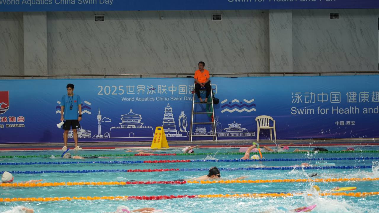 Губернатор Георгий Филимонов в городе Сиань изучил центр спортивной подготовки провинции Шэньси, включая дворец водных видов спорта Губернатор Георгий Филимонов в городе Сиань изучил центр спортивной подготовки провинции Шэньси, включая дворец водных видов спорта