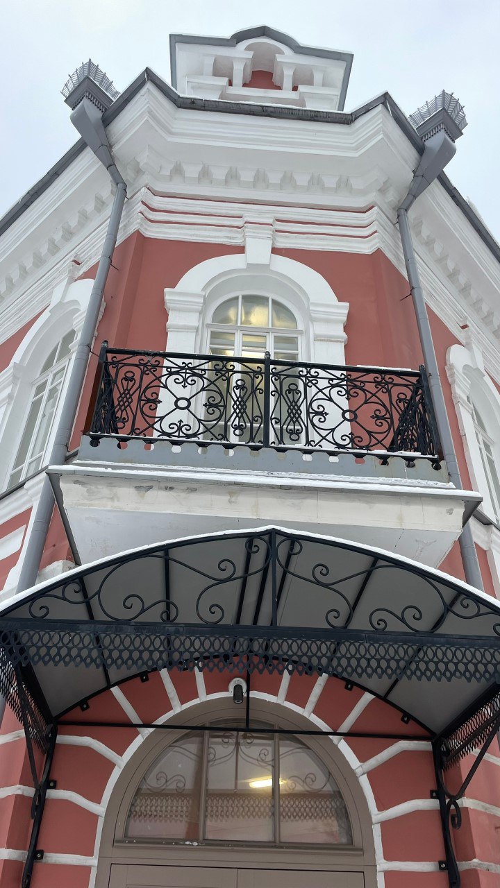 Антонина Фёдорова: «Дом Лопарева — объект культурного наследия, и наша задача — не только сохранить его, но и придать ему новую жизнь» Антонина Фёдорова: «Дом Лопарева — объект культурного наследия, и наша задача — не только сохранить его, но и придать ему новую жизнь»