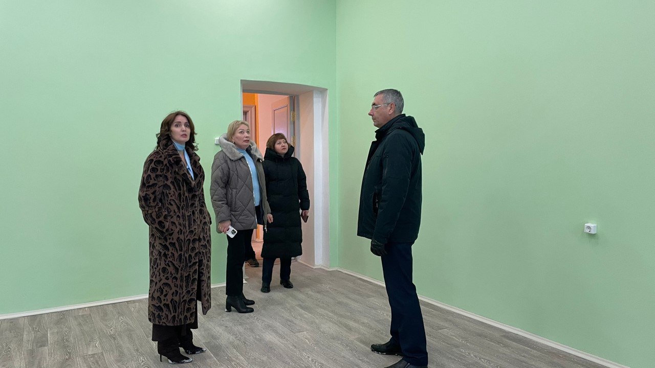 Антонина Фёдорова: «Дом Лопарева — объект культурного наследия, и наша задача — не только сохранить его, но и придать ему новую жизнь» Антонина Фёдорова: «Дом Лопарева — объект культурного наследия, и наша задача — не только сохранить его, но и придать ему новую жизнь»